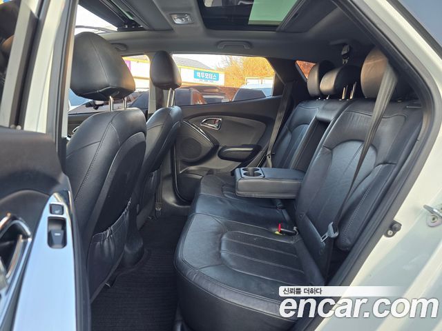 Hyundai Tucson 2012 — photo 9