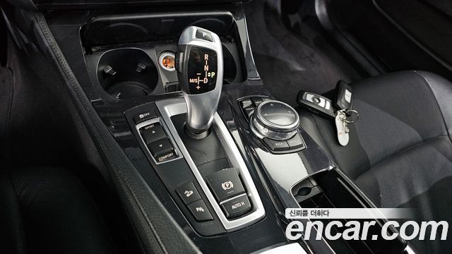 BMW 5-Series 2014 — photo 9