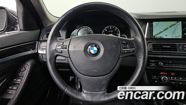 BMW 5-Series 2014 — photo 13