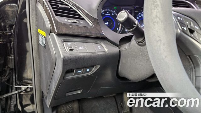Hyundai Grandeur 2017 — photo 16
