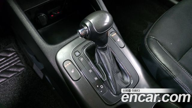 Kia K3 2015 — photo 9