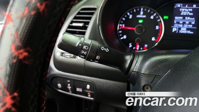 Kia K3 2015 — photo 16