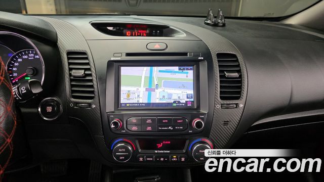 Kia K3 2015 — photo 19