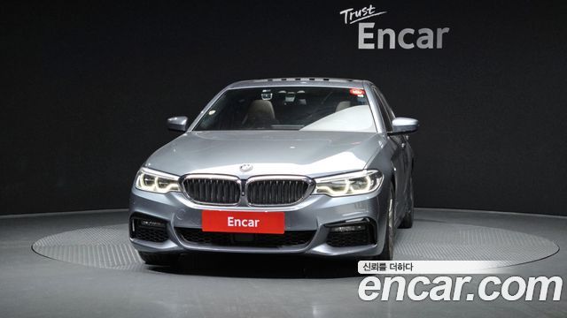 BMW 5-Series 2019 — photo 3