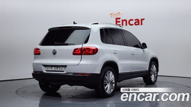 Volkswagen Tiguan 2016 — photo 2