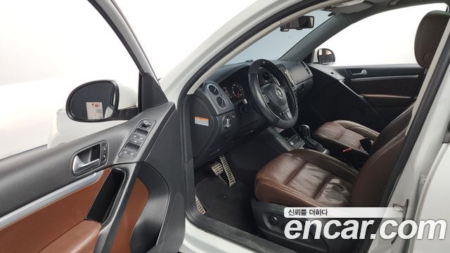 Volkswagen Tiguan 2016 — photo 10