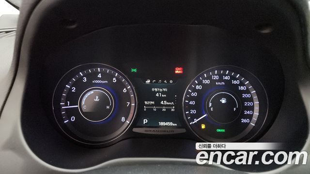 Hyundai Grandeur 2015 — photo 8