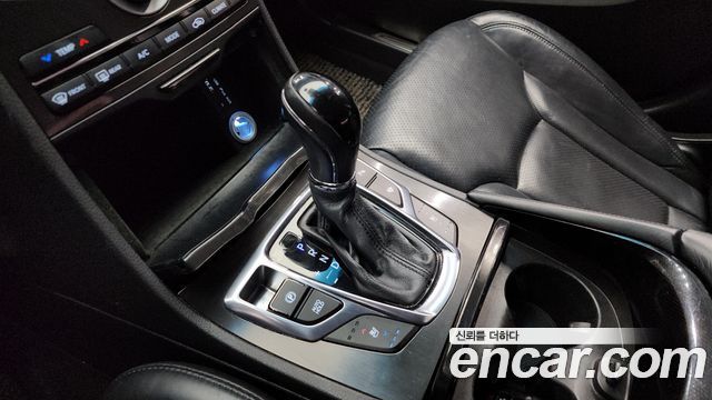 Hyundai Grandeur 2015 — photo 9