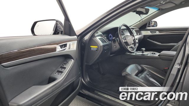 Genesis G80 2018 — photo 10
