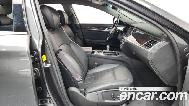 Genesis G80 2018 — photo 11