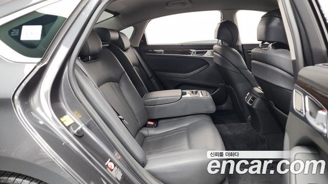 Genesis G80 2018 — photo 12