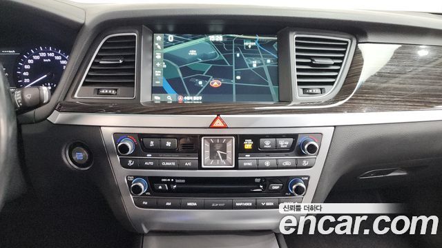 Genesis G80 2018 — photo 14