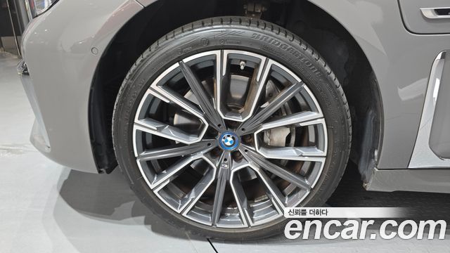 BMW 7-Series 2022 — photo 5