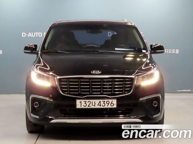 Kia Canival 2019 — photo 2