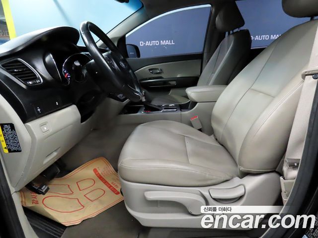 Kia Canival 2019 — photo 6