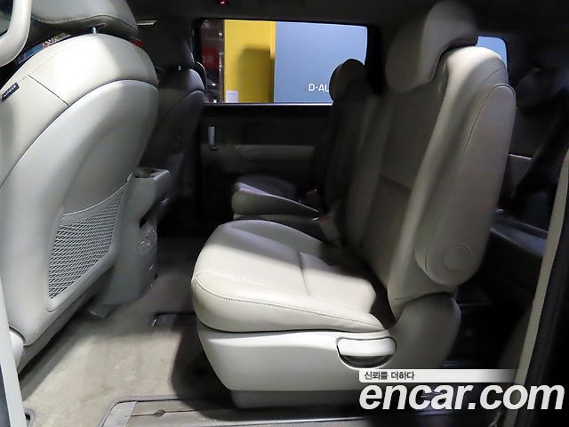 Kia Canival 2019 — photo 7