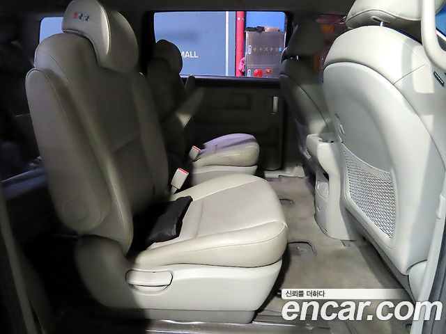 Kia Canival 2019 — photo 8