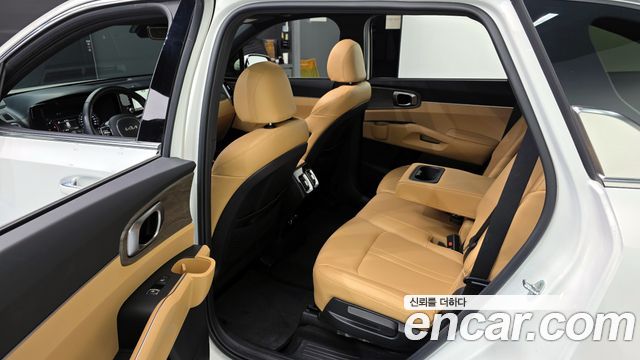 Kia Sorento 2023 — photo 12