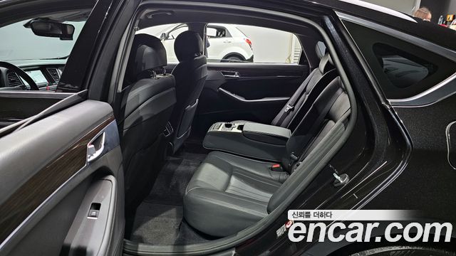 Genesis G80 2019 — photo 12