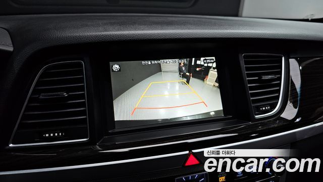 Genesis G80 2019 — photo 17
