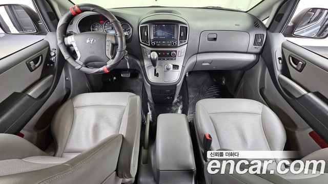 Hyundai Starex 2017 — photo 7