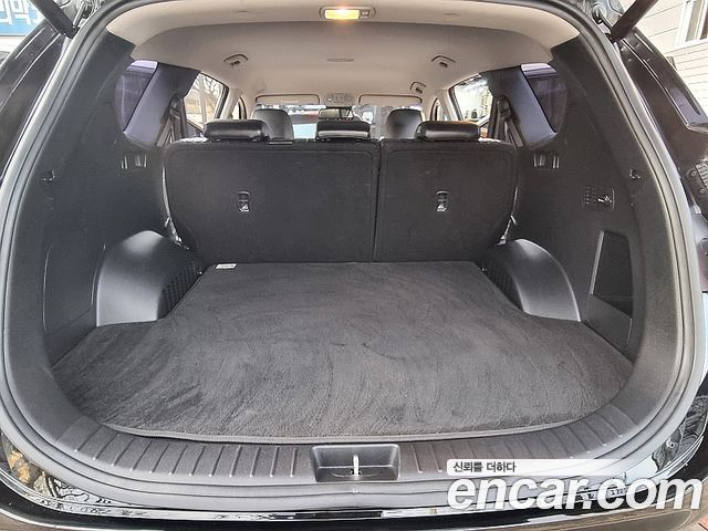 Hyundai Santafe 2019 — photo 18