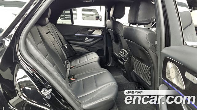 Mercedes-Benz GLE-Class 2023 — photo 12