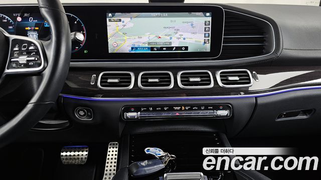 Mercedes-Benz GLE-Class 2023 — photo 14