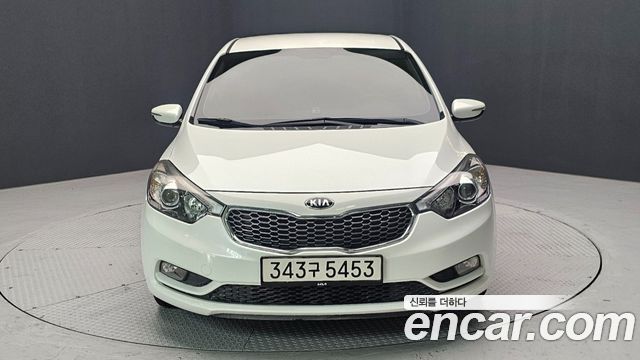 Kia K3 2015 — photo 1