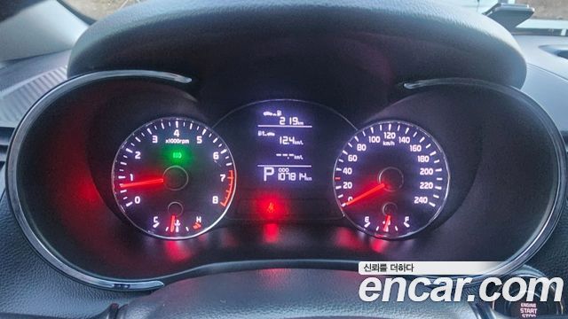 Kia K3 2015 — photo 8