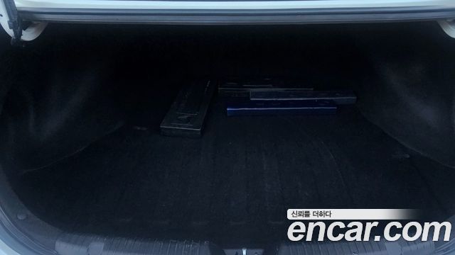 Kia K3 2015 — photo 17