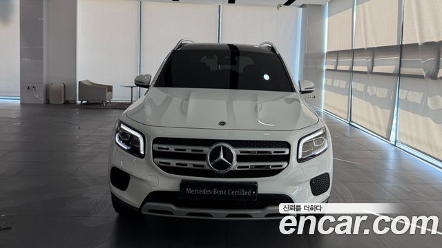 Mercedes-Benz GLB-Class 2021 — photo 2