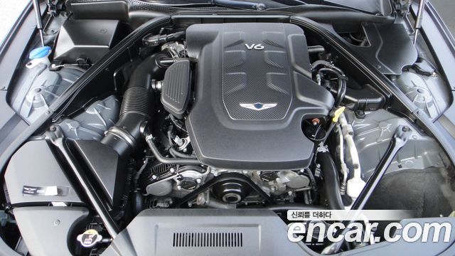 Genesis G80 2018 — photo 17