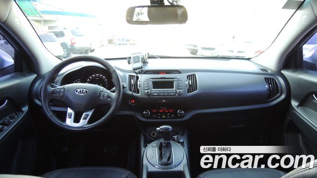 Kia Sportage 2012 — photo 7