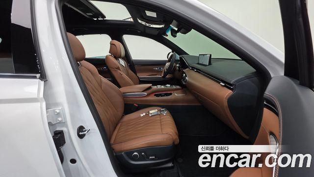 Genesis GV70 2022 — photo 10