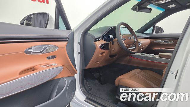 Genesis GV70 2022 — photo 13