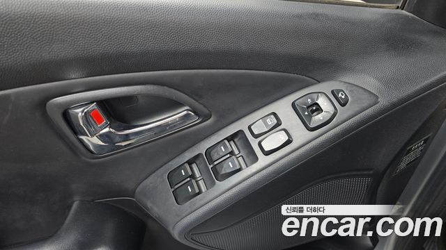 Hyundai Tucson 2012 — photo 17