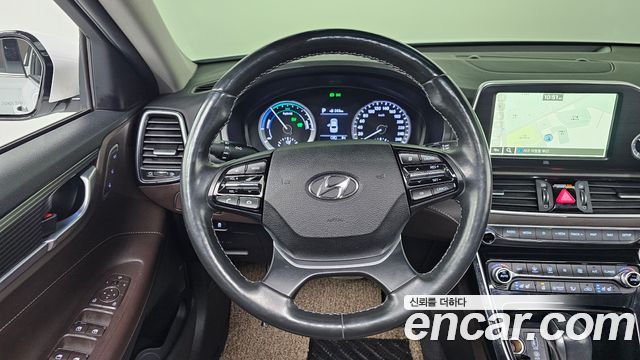 Hyundai Grandeur 2018 — photo 13