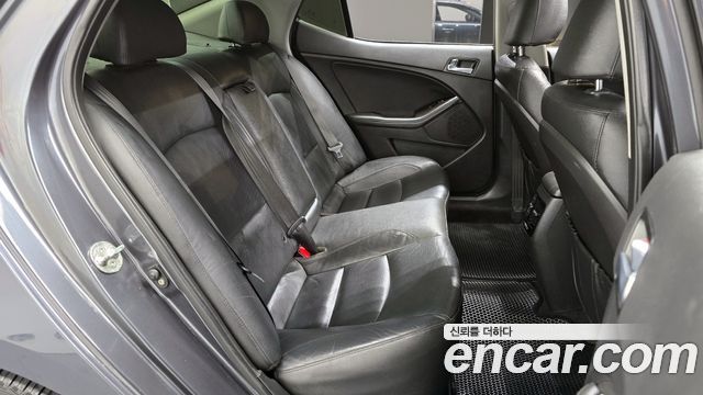 Kia K5 2015 — photo 12