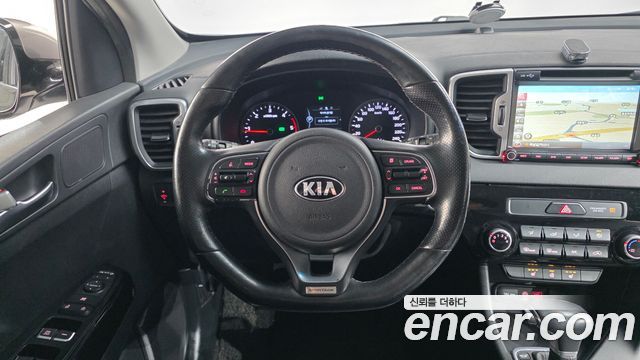 Kia Sportage 2016 — photo 14