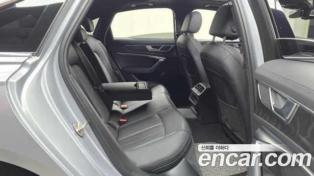 Audi A6 2023 — photo 12