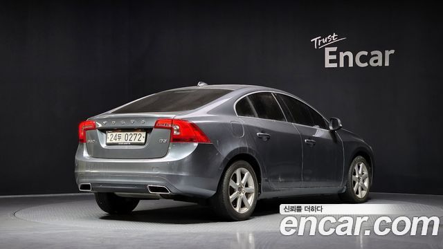 Volvo S60 2016 — photo 2