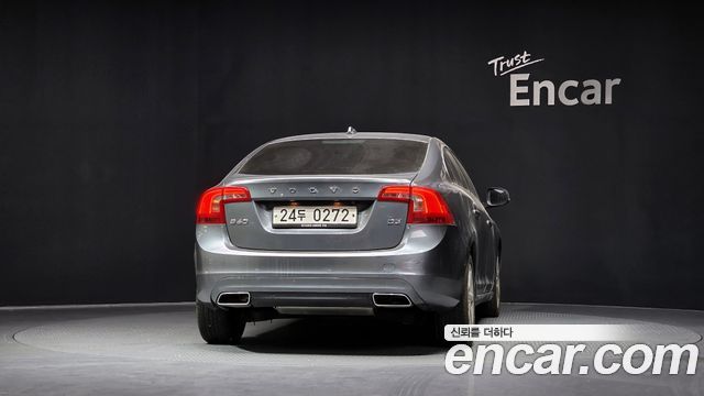 Volvo S60 2016 — photo 4