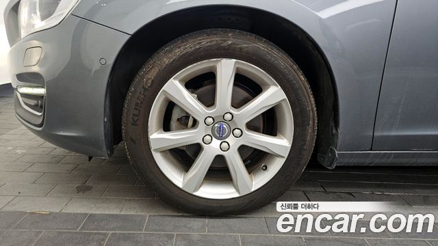 Volvo S60 2016 — photo 5
