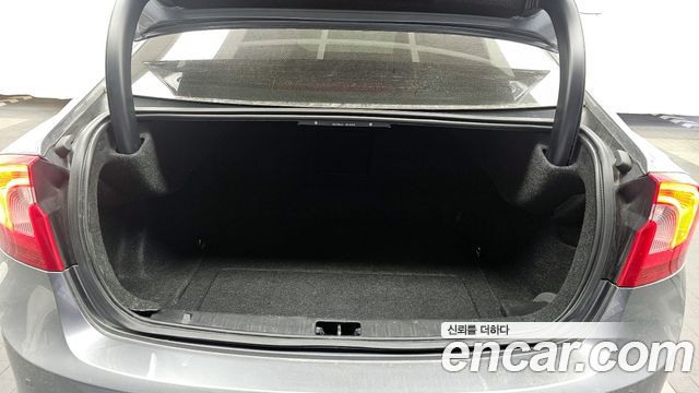 Volvo S60 2016 — photo 20