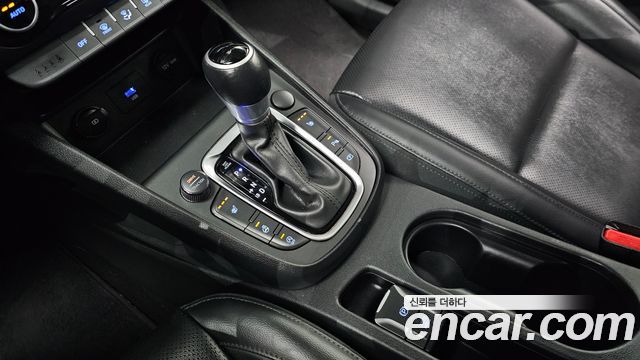 Hyundai Kona 2023 — photo 9