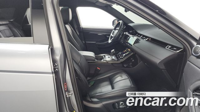 Land Rover Range Rover Evoque 2021 — photo 11