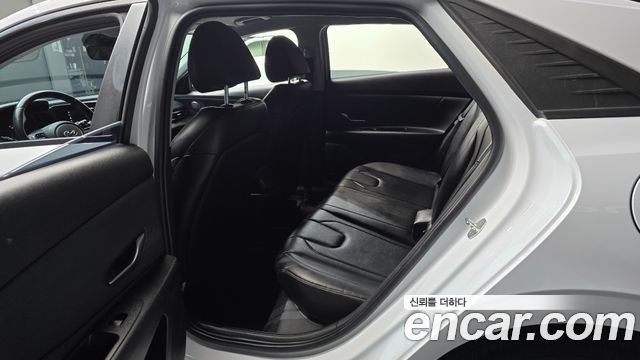 Hyundai AVANTE 2022 — photo 11