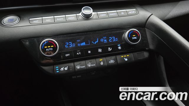 Hyundai AVANTE 2022 — photo 18