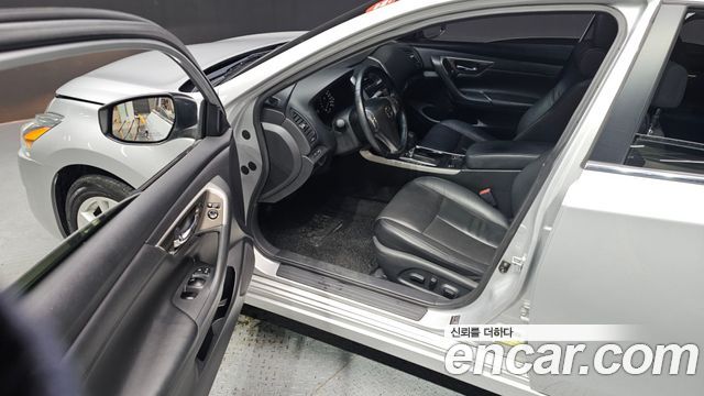 Nissan Altima 2014 — photo 10
